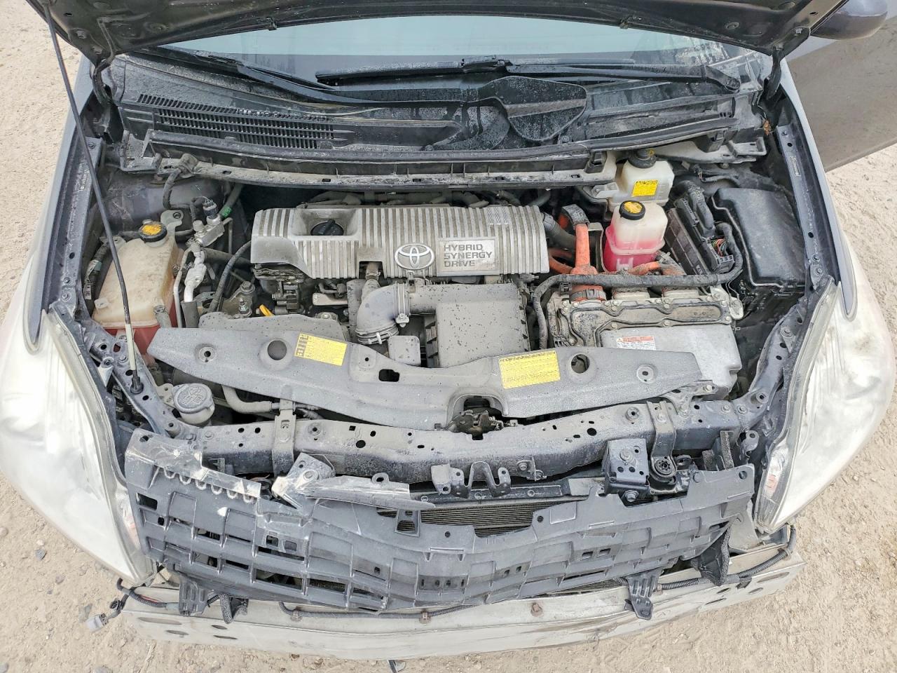 2012 TOYOTA PRIUS photo 12