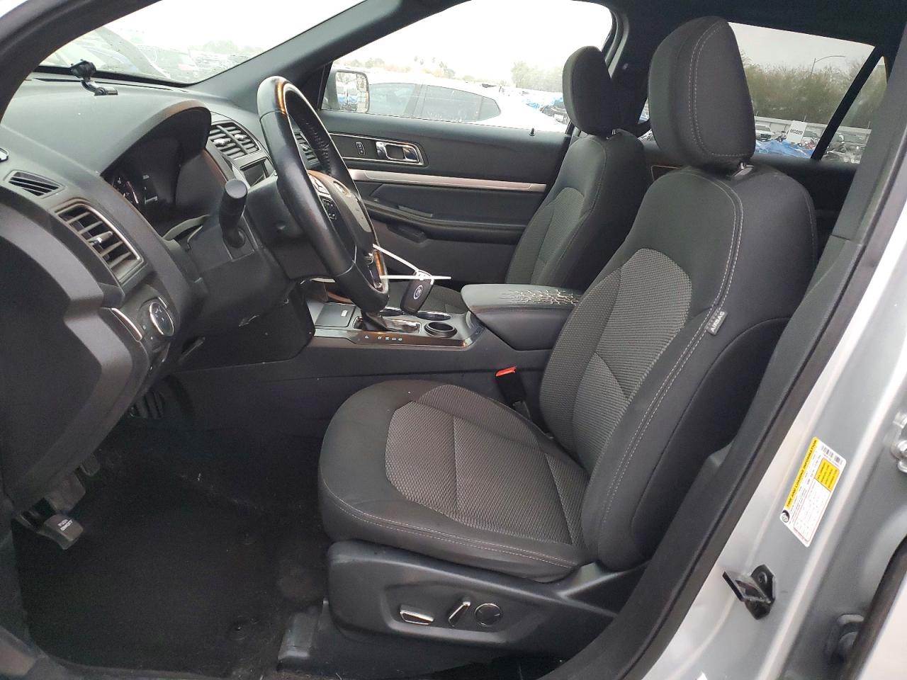 2018 FORD EXPLORER XLT photo 7