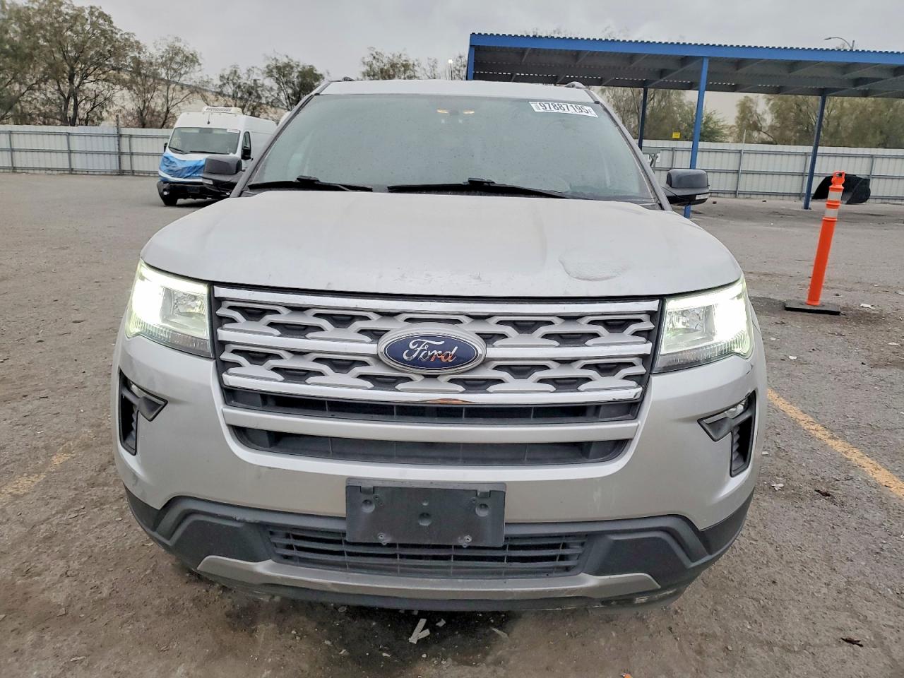 2018 FORD EXPLORER XLT photo 5