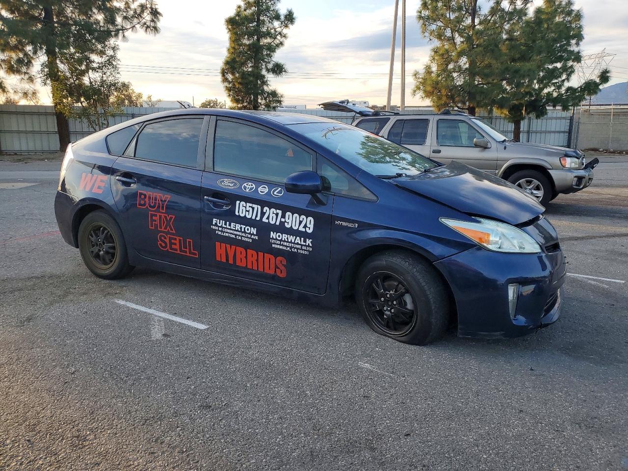 2012 TOYOTA PRIUS photo 4