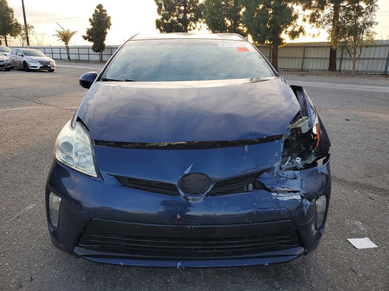 2012 TOYOTA PRIUS photo 5
