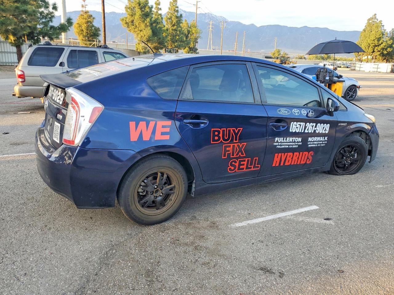 2012 TOYOTA PRIUS photo 3