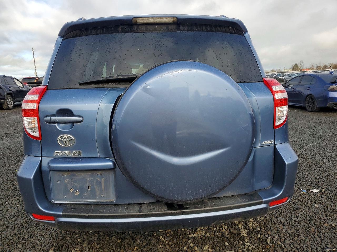 2011 TOYOTA RAV4 photo 6