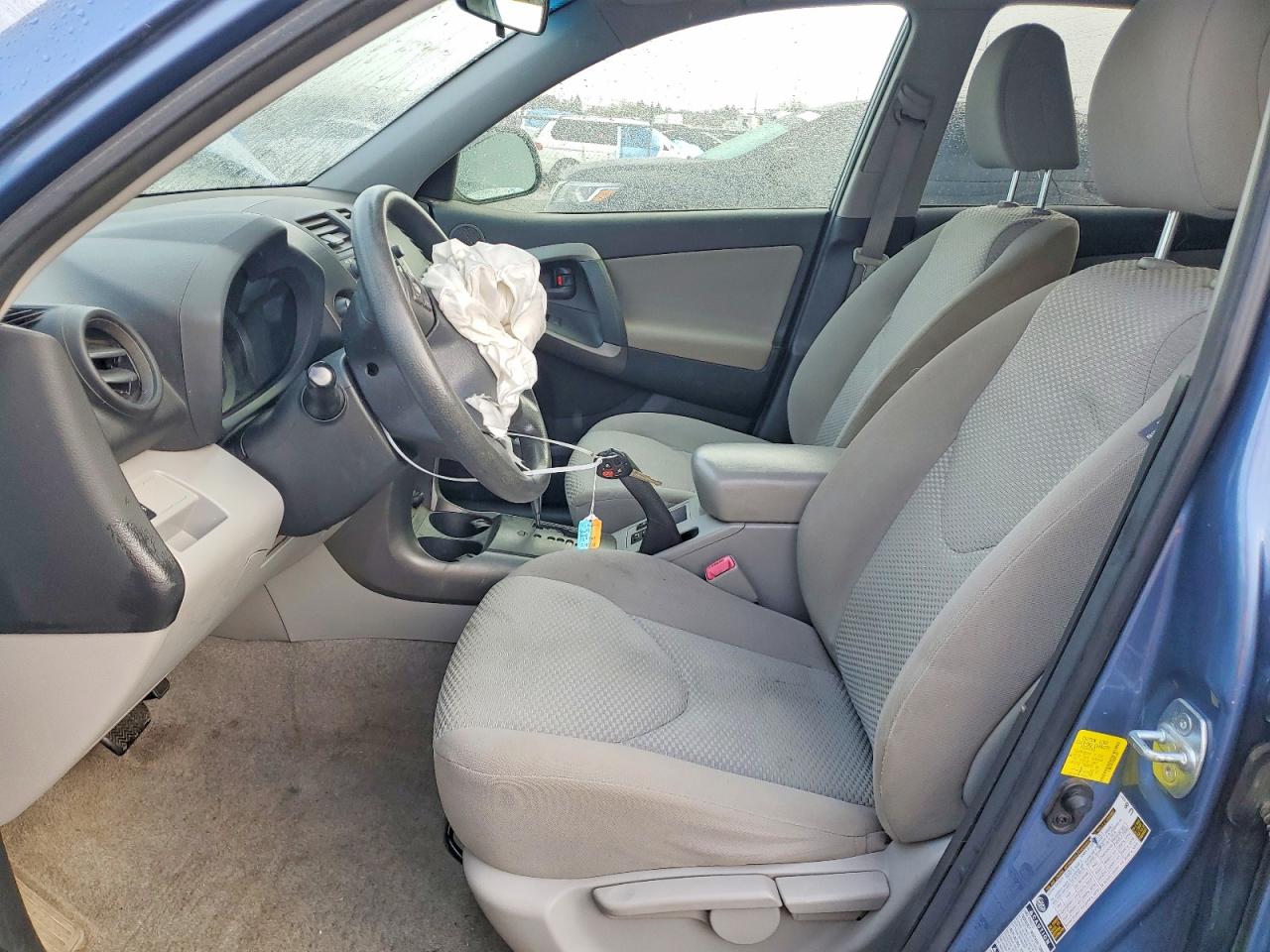 2011 TOYOTA RAV4 photo 7