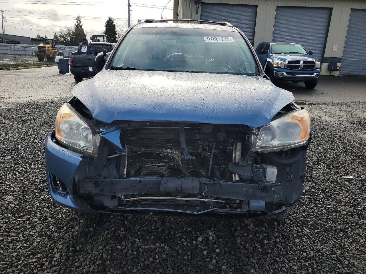 2011 TOYOTA RAV4 photo 5