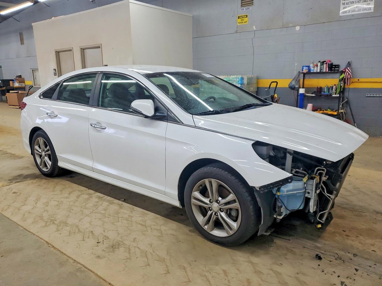 2018 HYUNDAI SONATA SPORT photo 4
