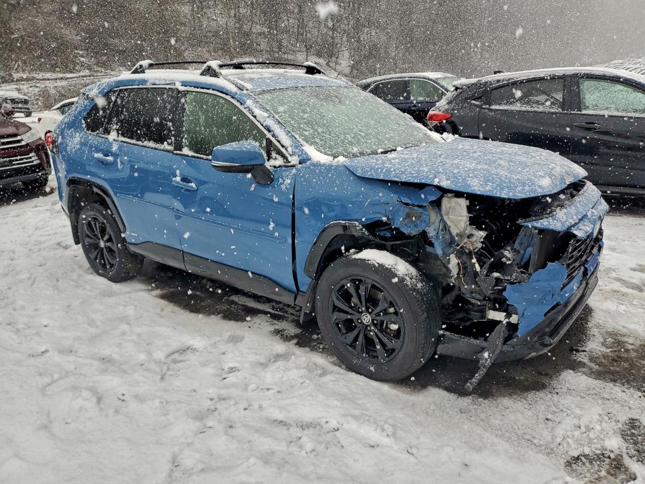 2024 TOYOTA RAV4 SE photo 4
