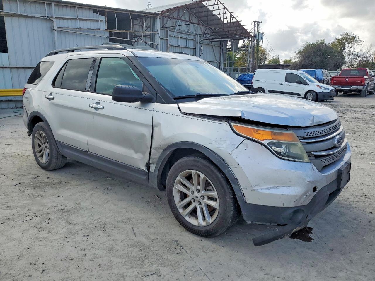 2015 FORD EXPLORER photo 4