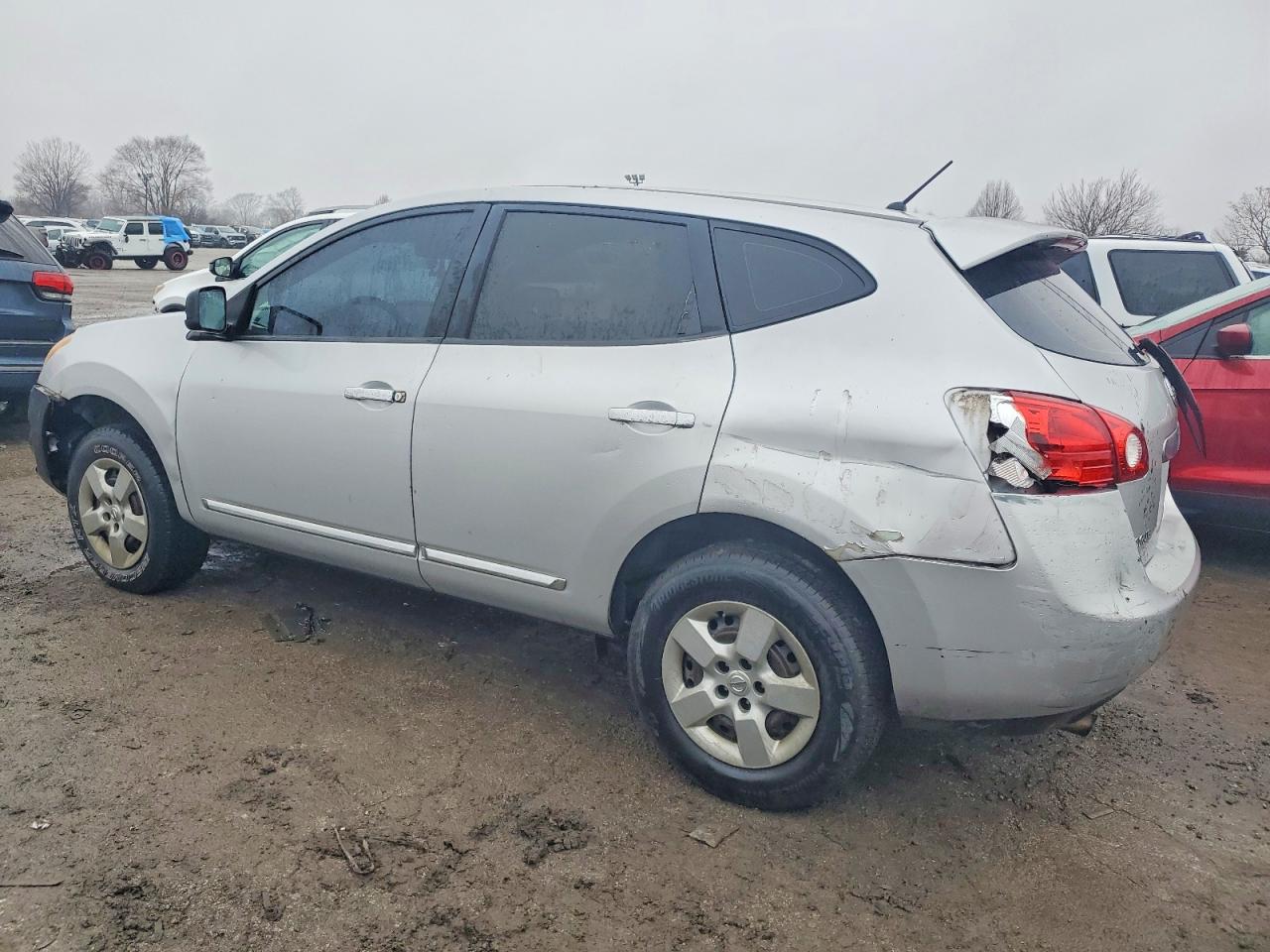 2013 NISSAN ROGUE S photo 4