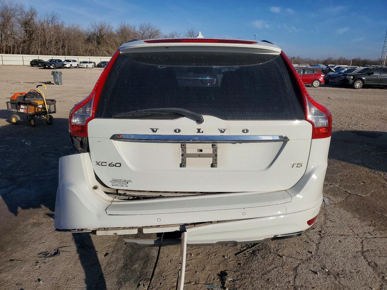 2016 VOLVO XC60 T5 photo 6