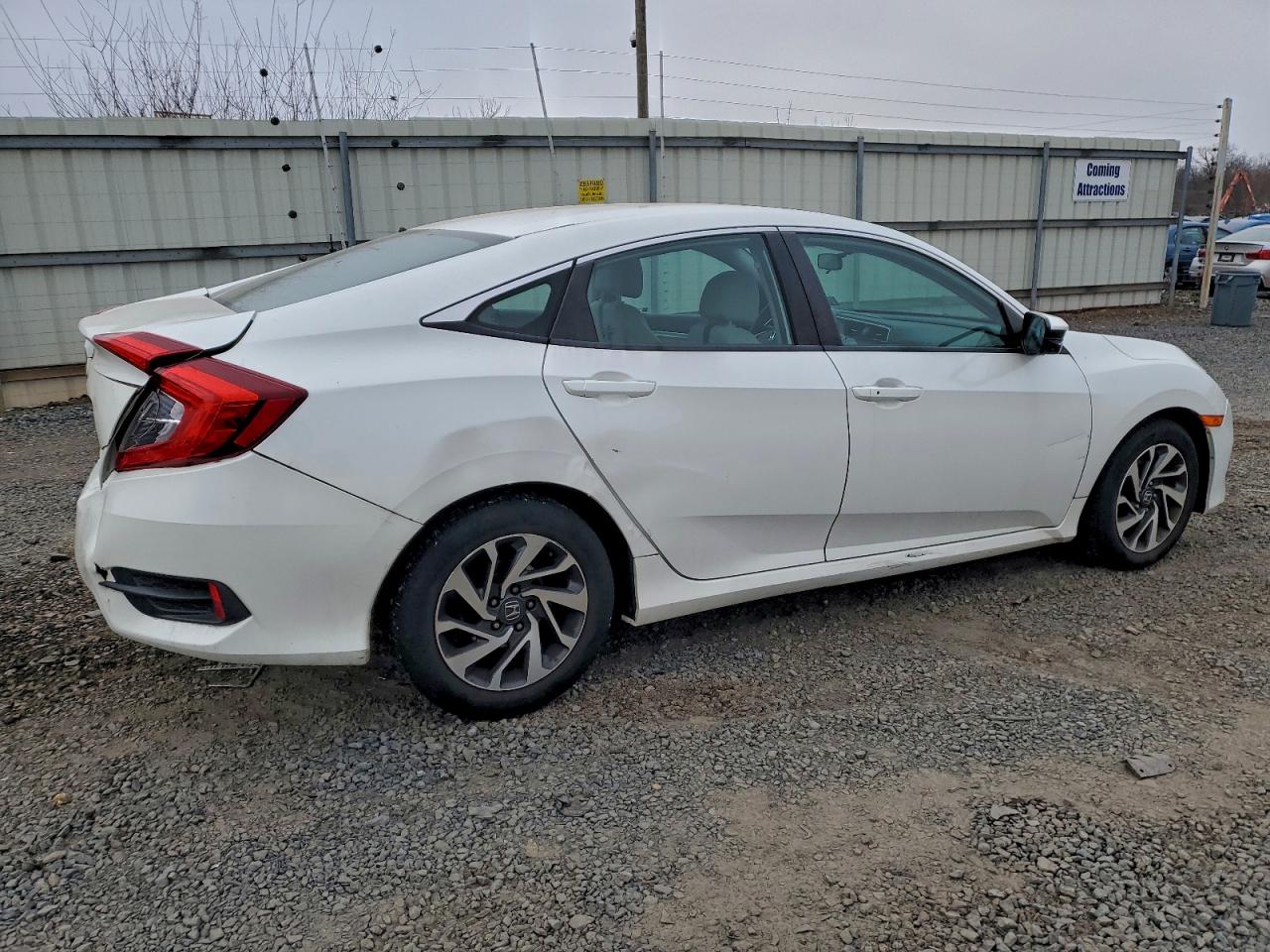 2016 HONDA CIVIC EX photo 3