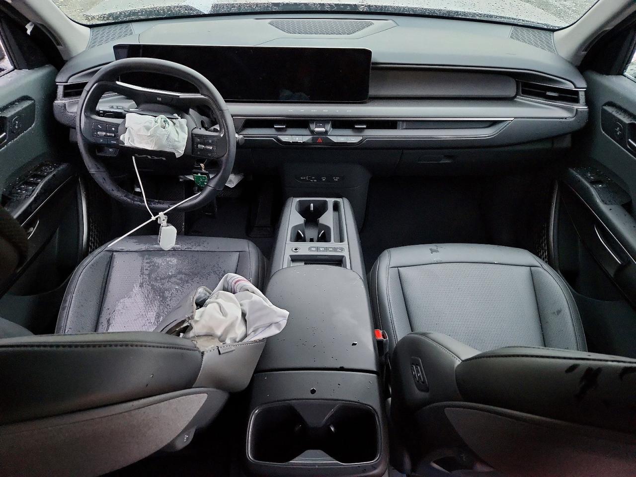 2026 KIA EV9 LIGHT photo 8