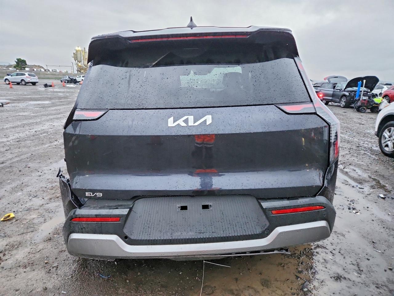 2026 KIA EV9 LIGHT photo 6