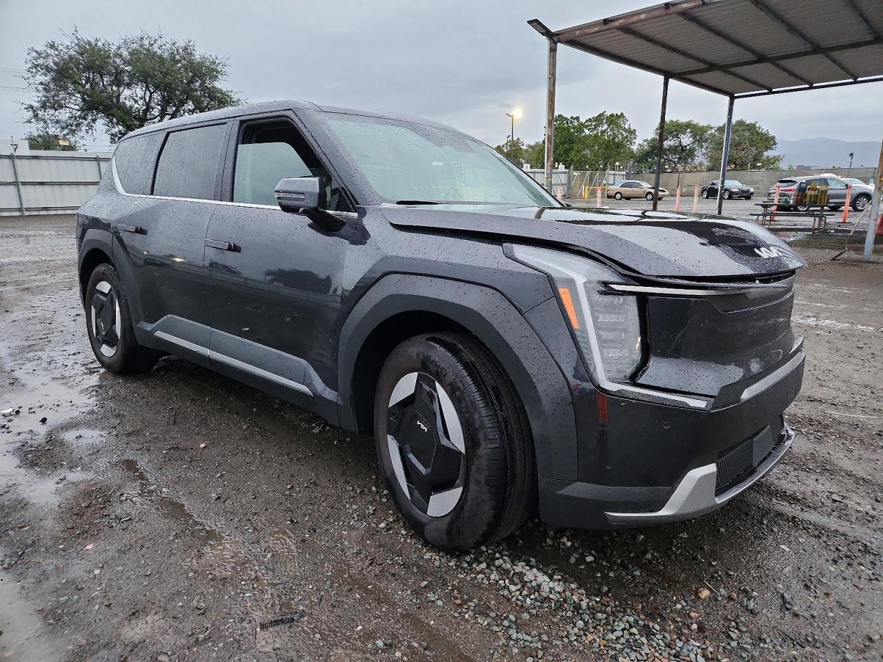 2026 KIA EV9 LIGHT photo 4