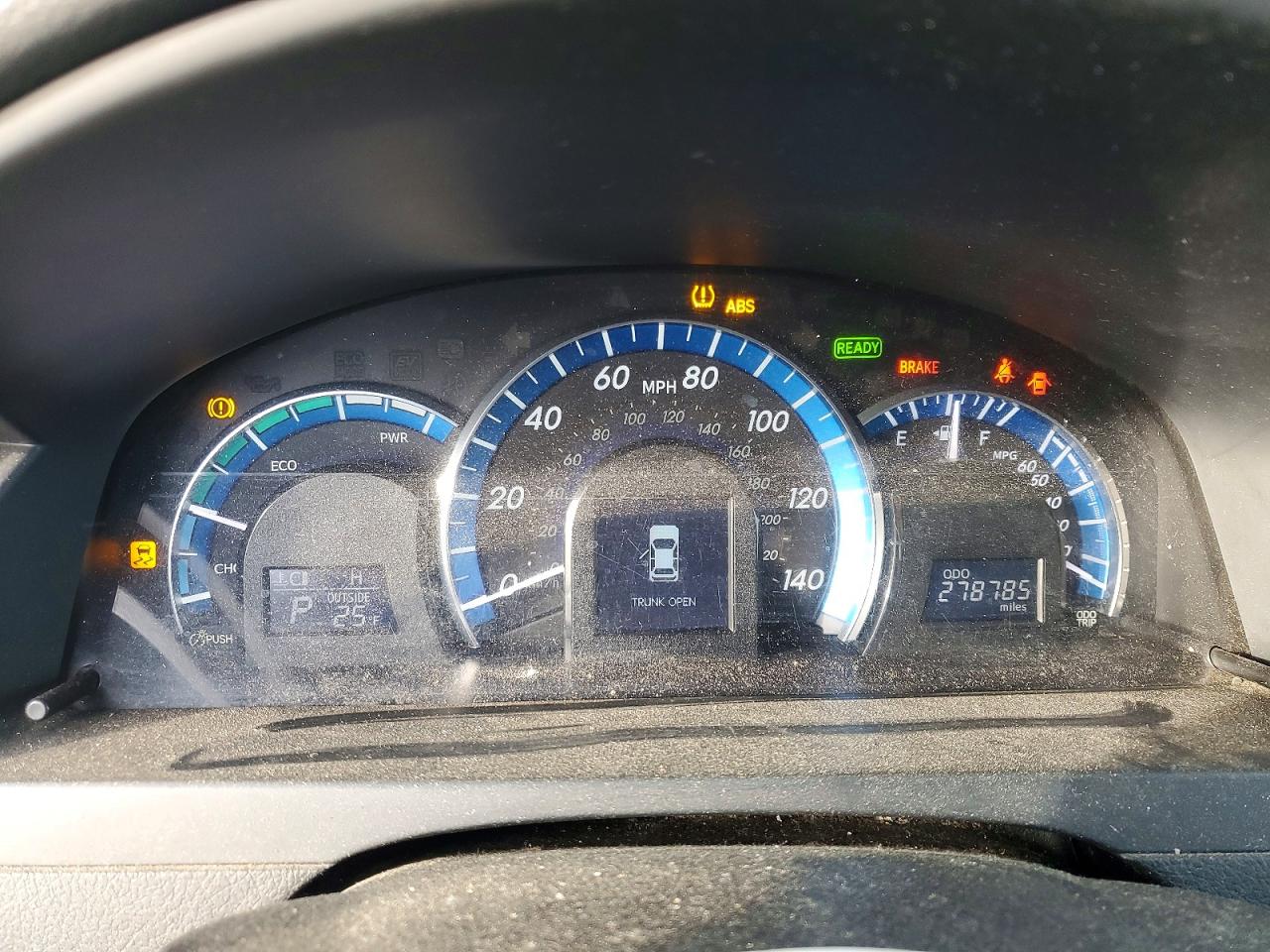 2014 TOYOTA CAMRY HYBRID photo 25