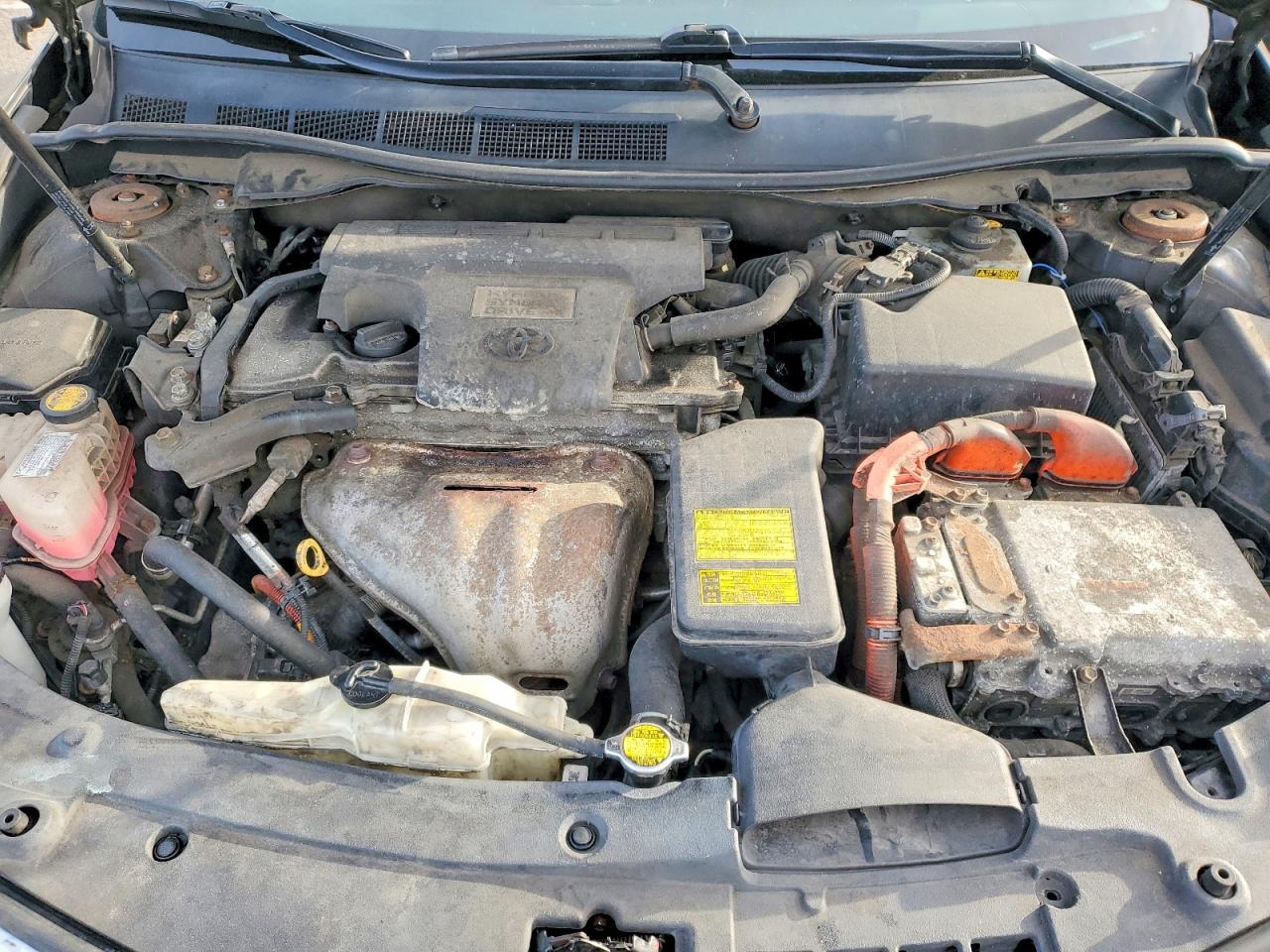 2014 TOYOTA CAMRY HYBRID photo 31