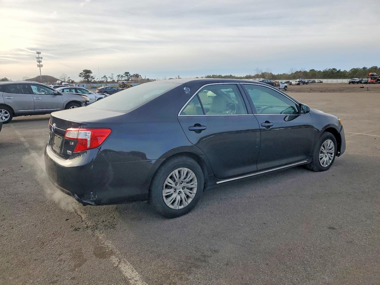 2014 TOYOTA CAMRY HYBRID photo 7
