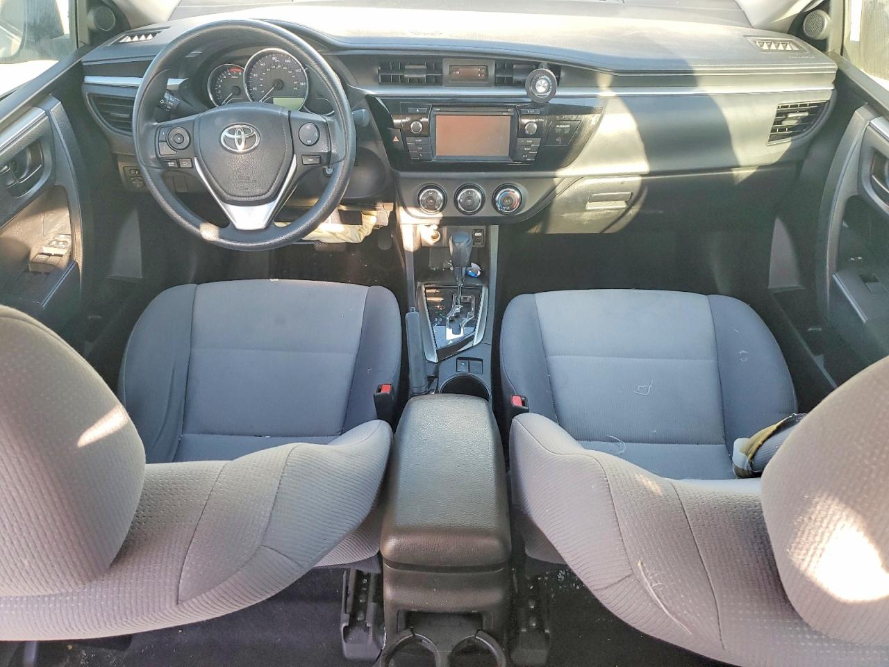2016 TOYOTA COROLLA L photo 15