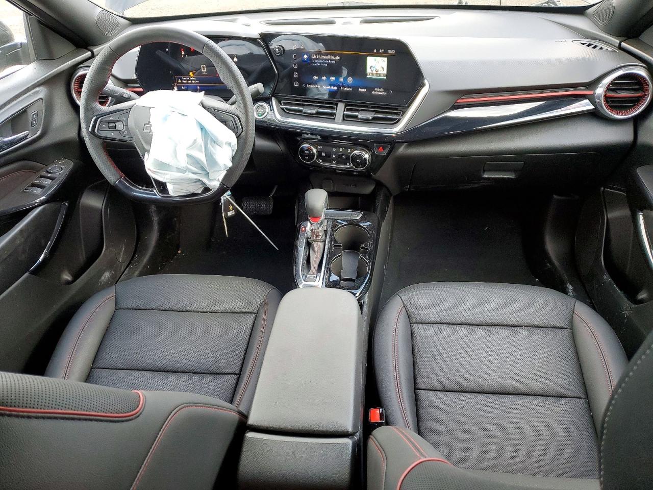 2025 CHEVROLET TRAX 2RS photo 22