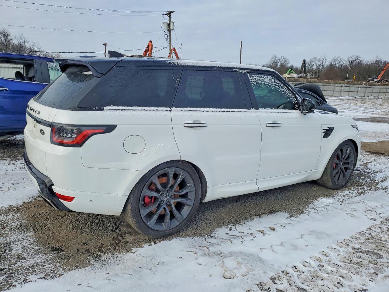2021 LAND ROVER RANGE ROVER SPORT HST photo 3