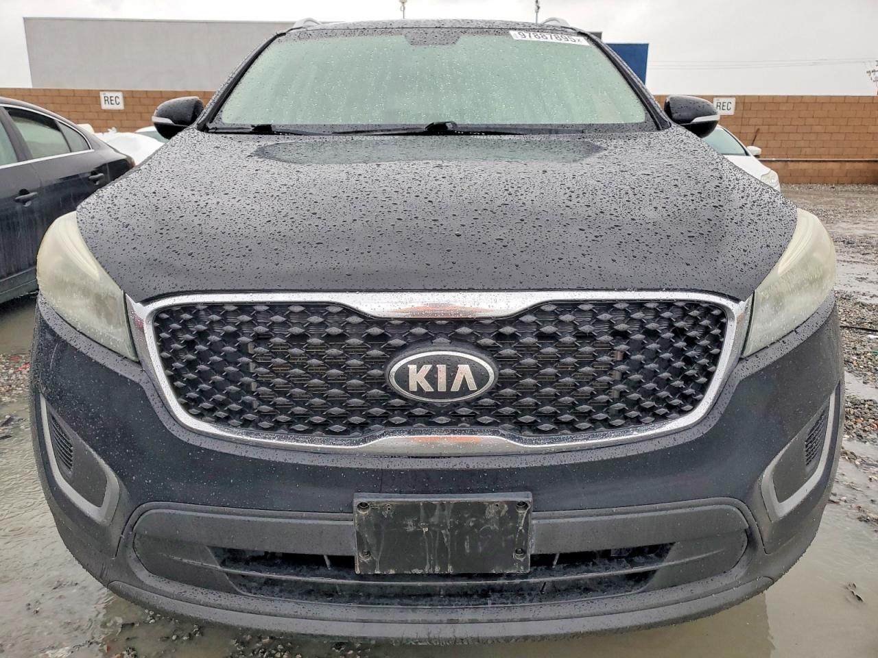 2017 KIA SORENTO LX photo 13