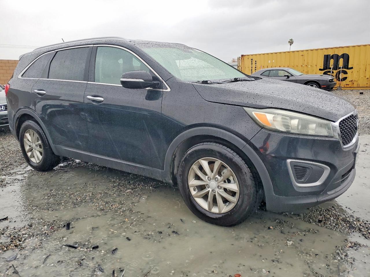 2017 KIA SORENTO LX photo 10
