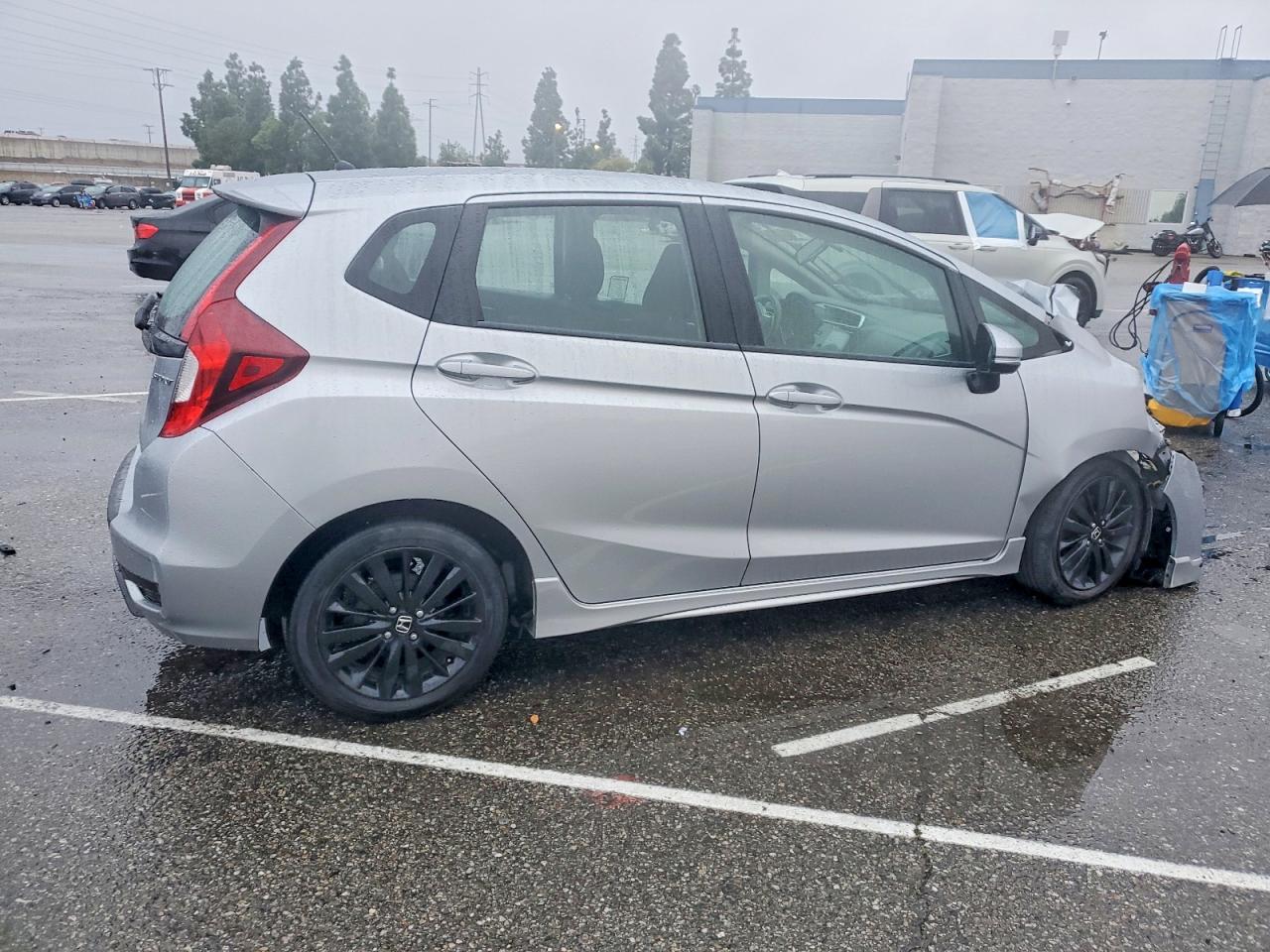 2018 HONDA FIT SPORT photo 3