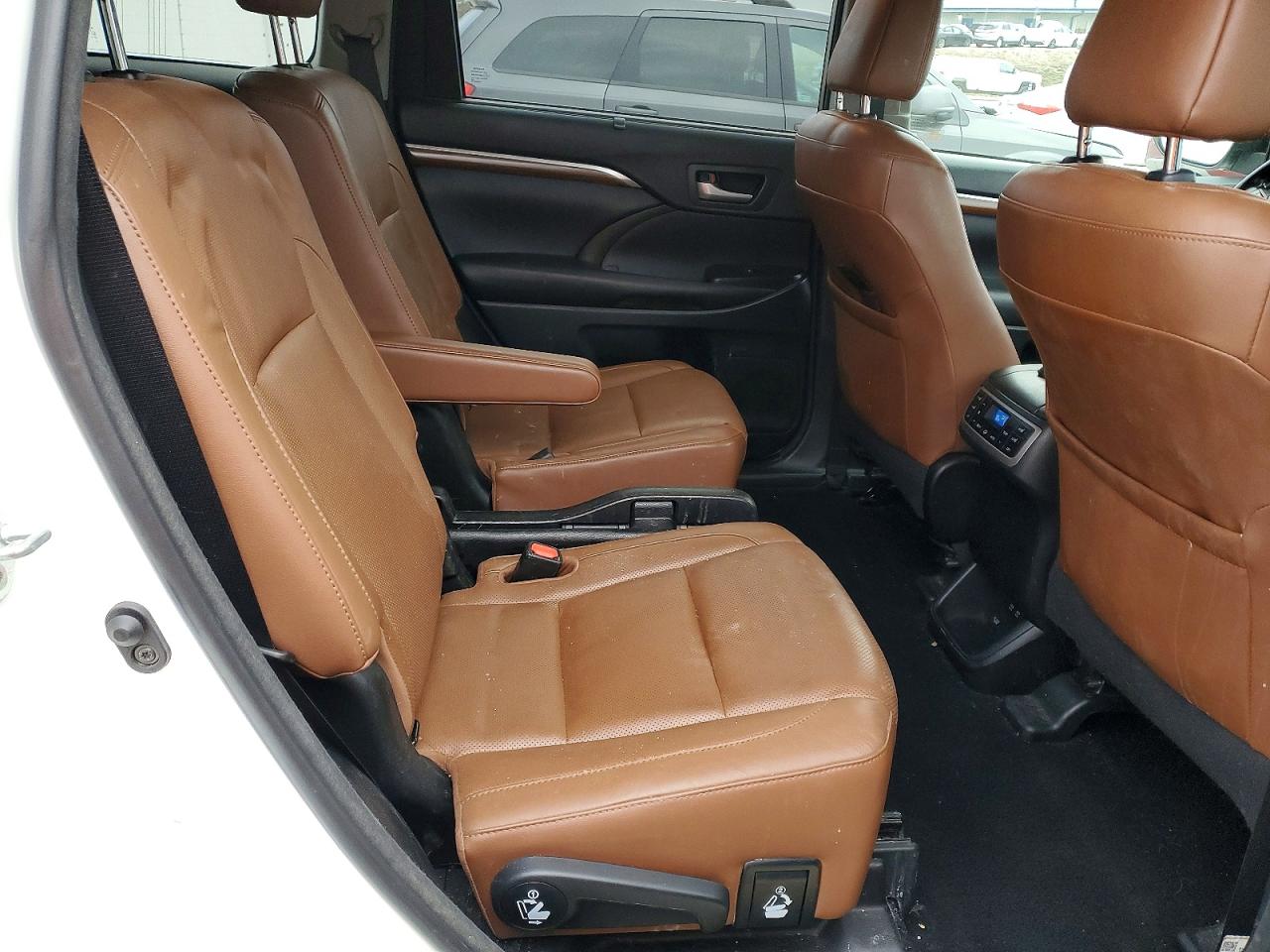 2018 TOYOTA HIGHLANDER HYBRID LIMITED photo 21