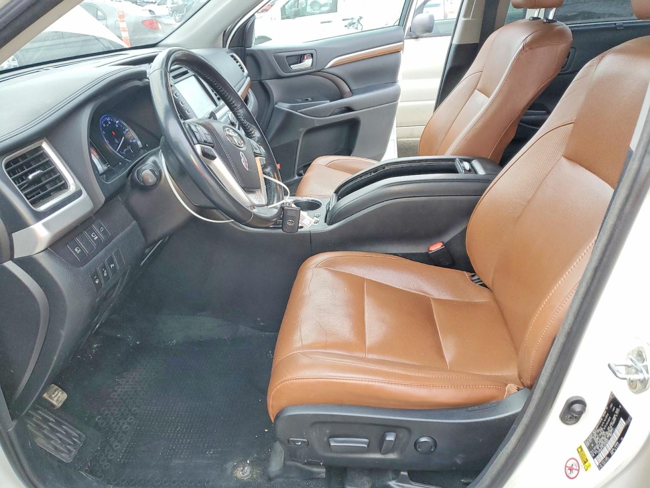 2018 TOYOTA HIGHLANDER HYBRID LIMITED photo 13