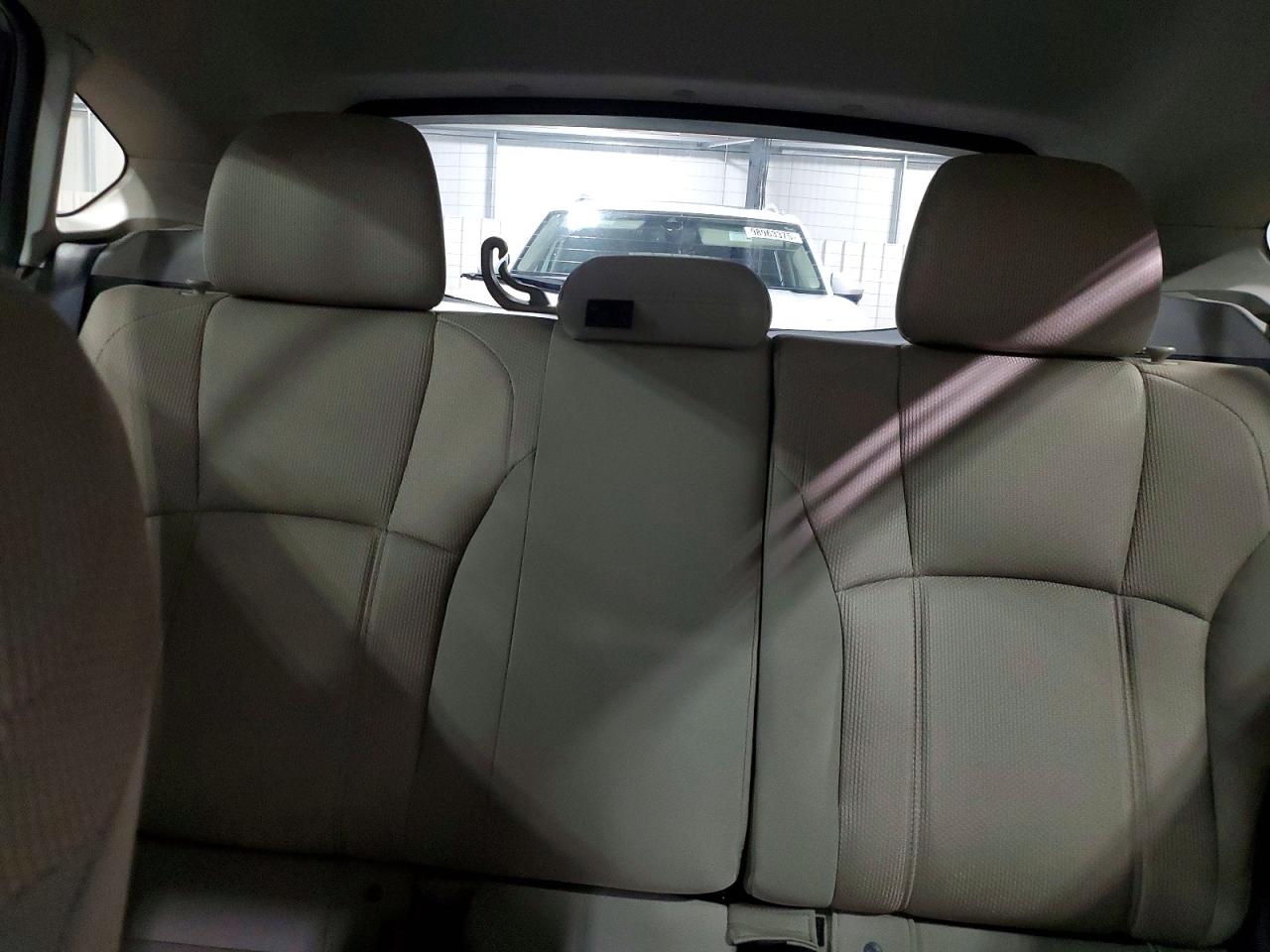2019 SUBARU IMPREZA photo 10