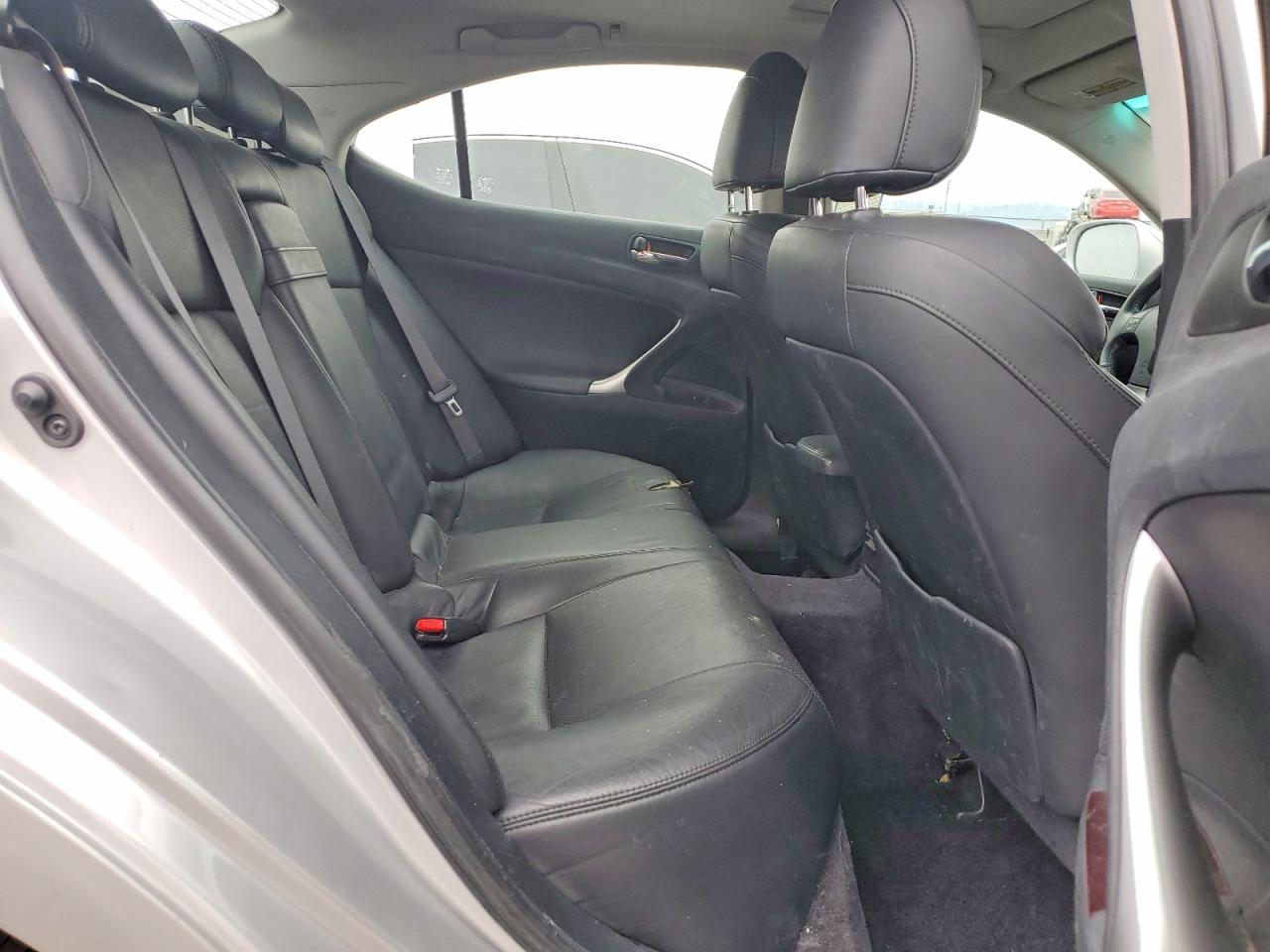 2007 LEXUS IS 250 photo 10