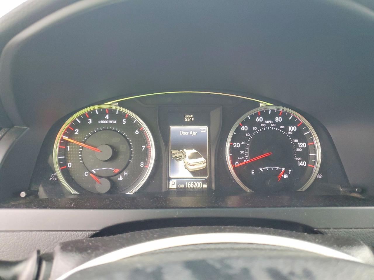 2015 TOYOTA CAMRY SE photo 9