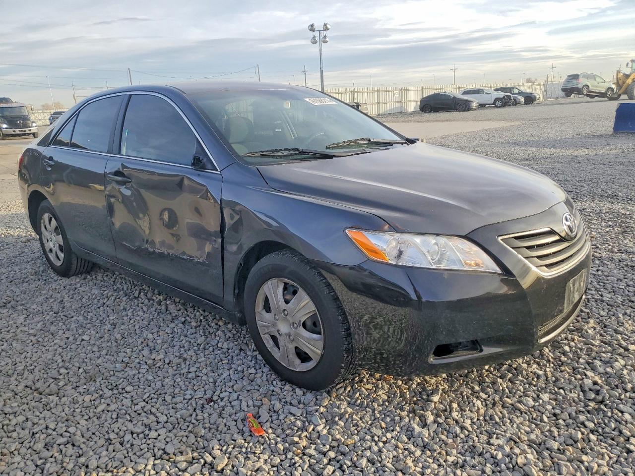 2009 TOYOTA CAMRY BASE photo 4