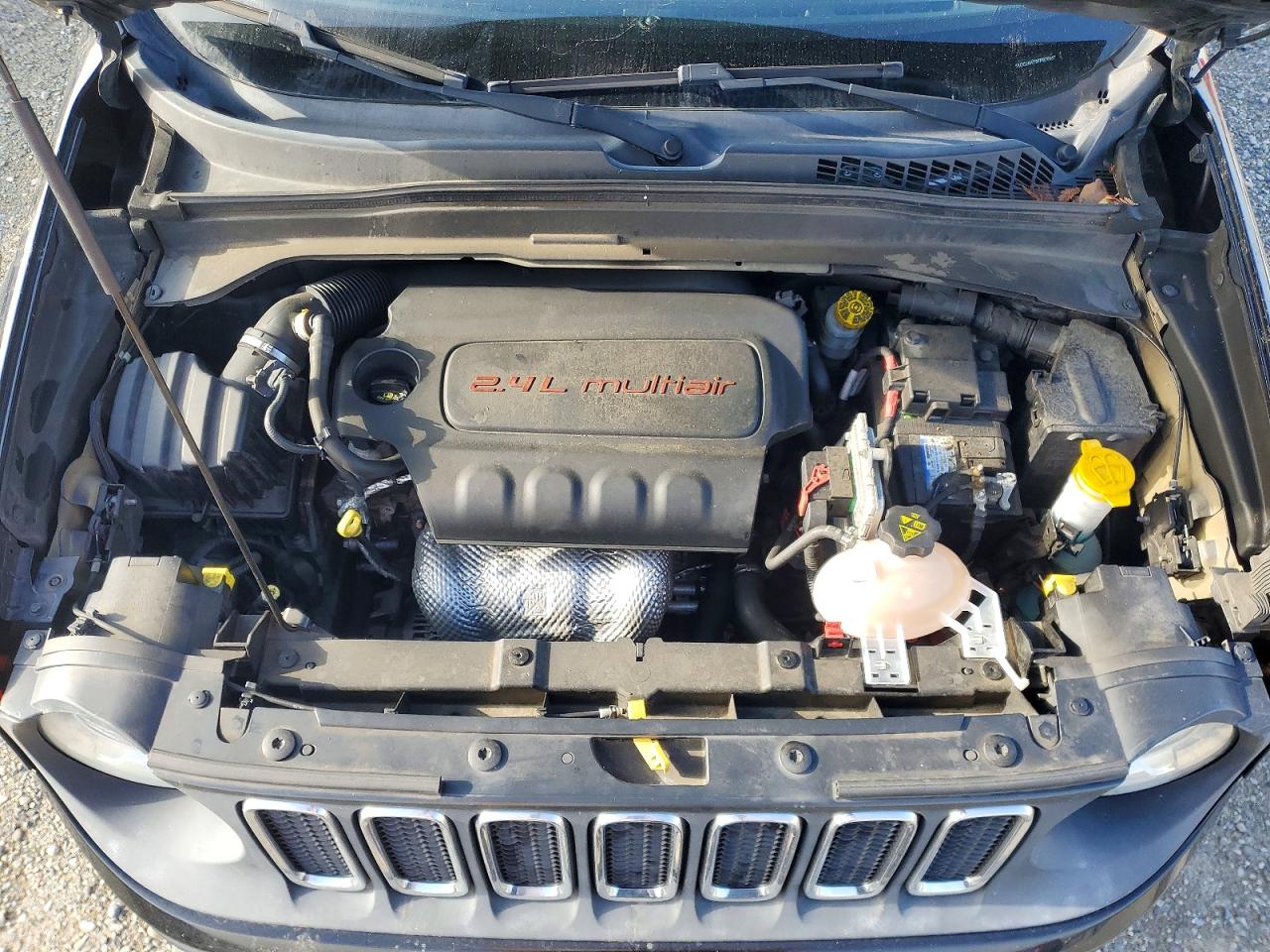 2015 JEEP RENEGADE SPORT photo 11