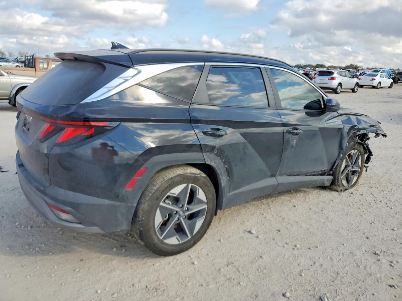 2025 HYUNDAI TUCSON SEL photo 3