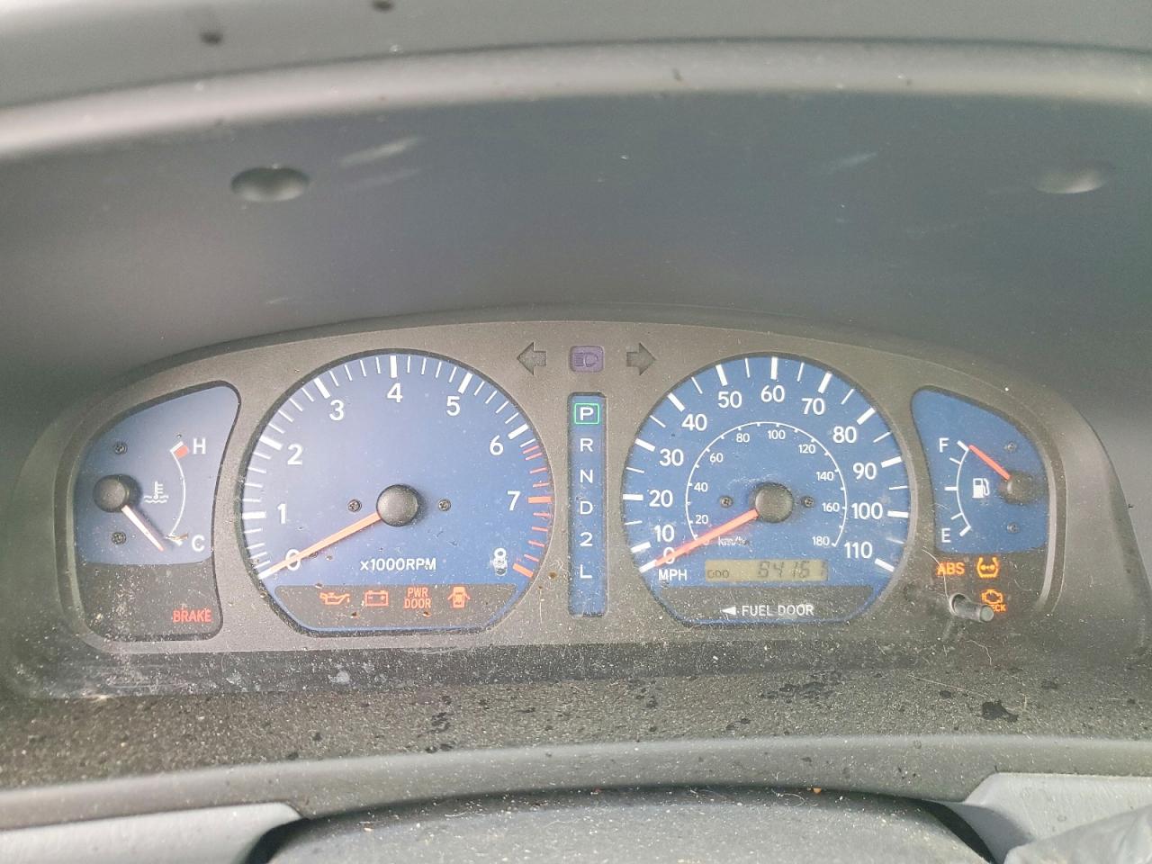 2002 TOYOTA SIENNA LE photo 9