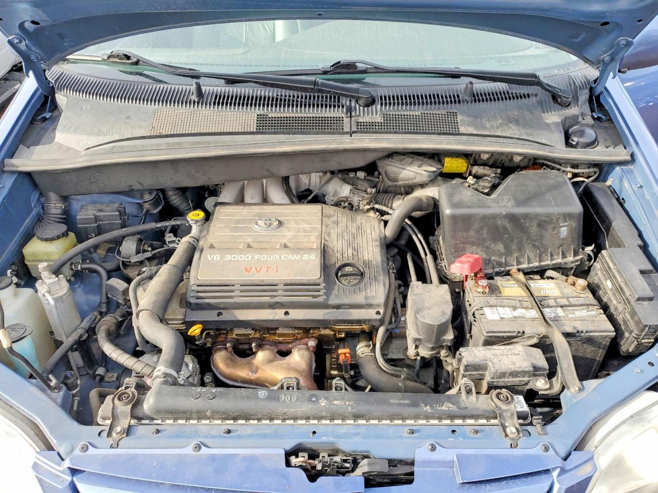 2002 TOYOTA SIENNA LE photo 12