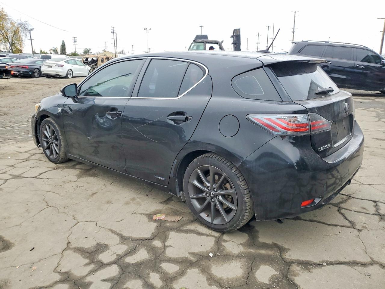 2013 LEXUS CT 200 photo 2