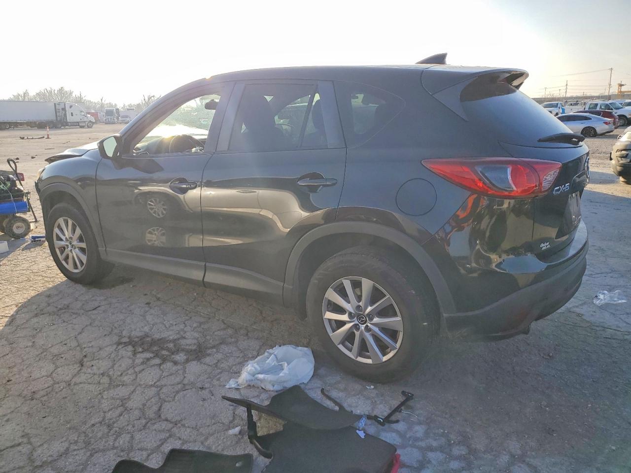 2016 MAZDA CX-5 TOURING photo 2