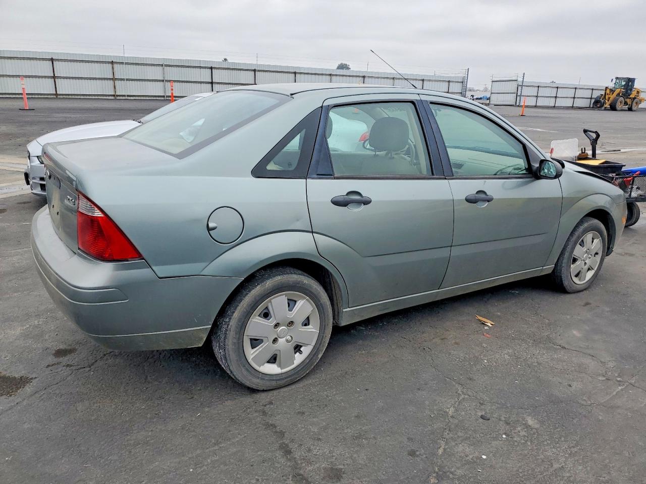 2006 FORD FOCUS ZX4 photo 3