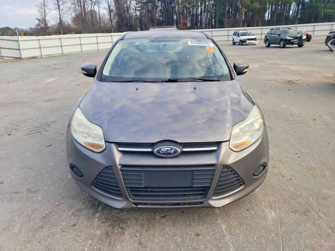 2014 FORD FOCUS SE photo 5