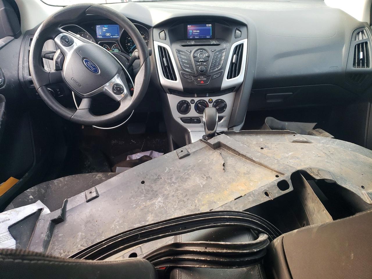 2014 FORD FOCUS SE photo 8