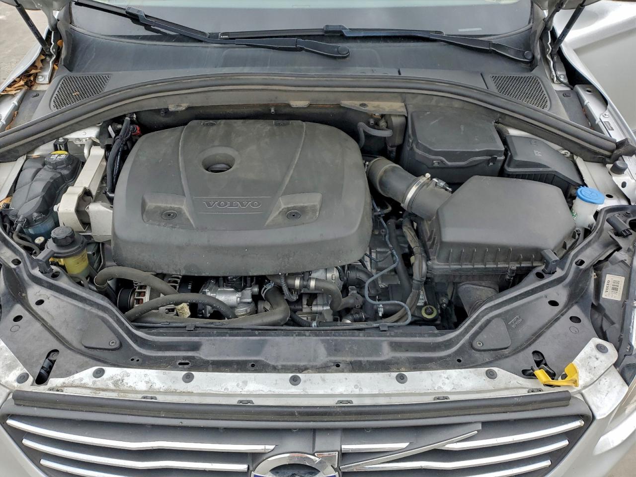 2016 VOLVO XC60 T5 PREMIER photo 12