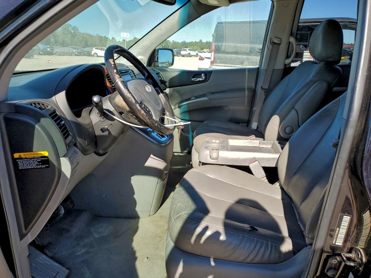 2007 HYUNDAI ENTOURAGE GLS photo 7