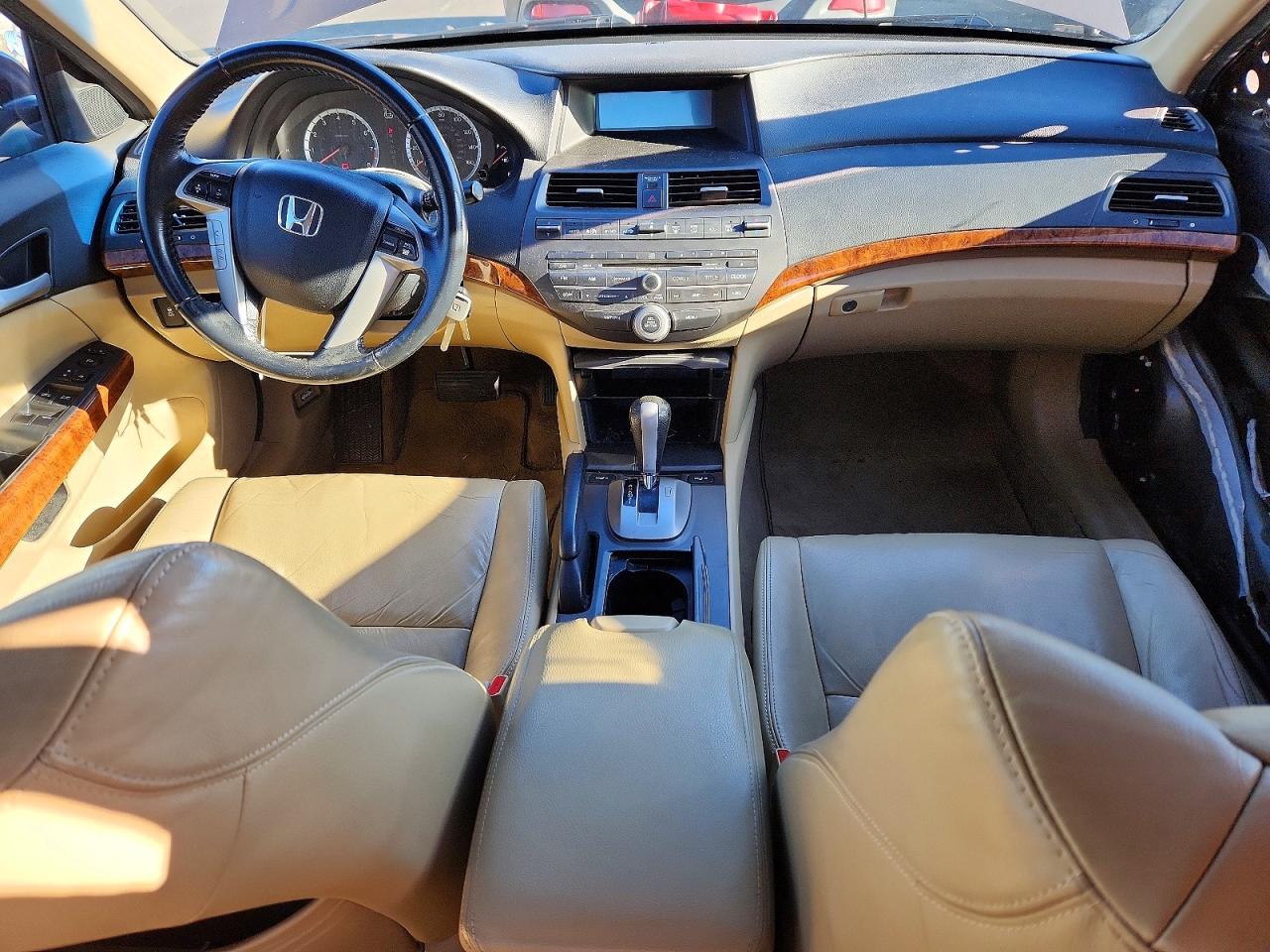 2011 HONDA ACCORD EXL photo 8