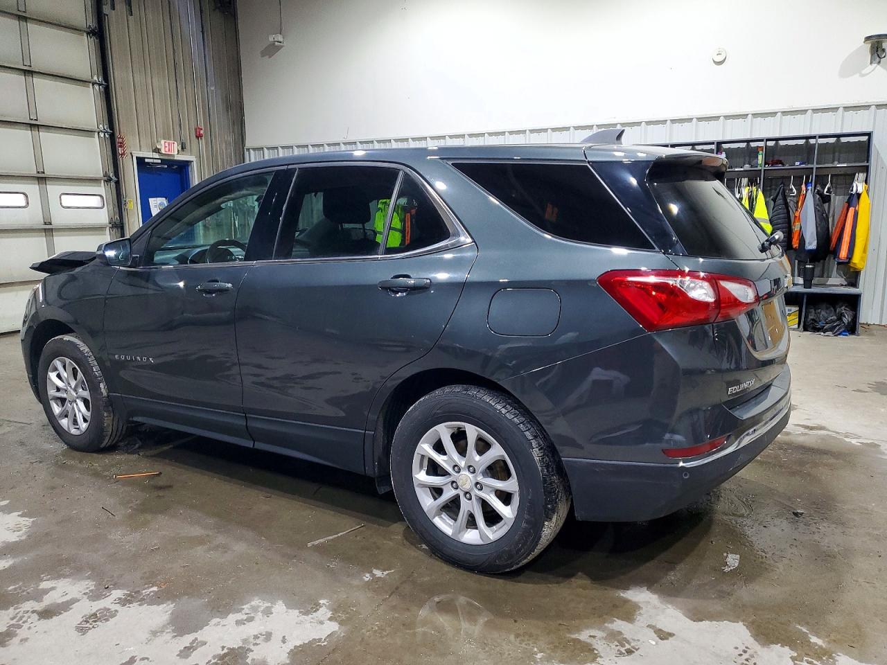 2019 CHEVROLET EQUINOX LT photo 2