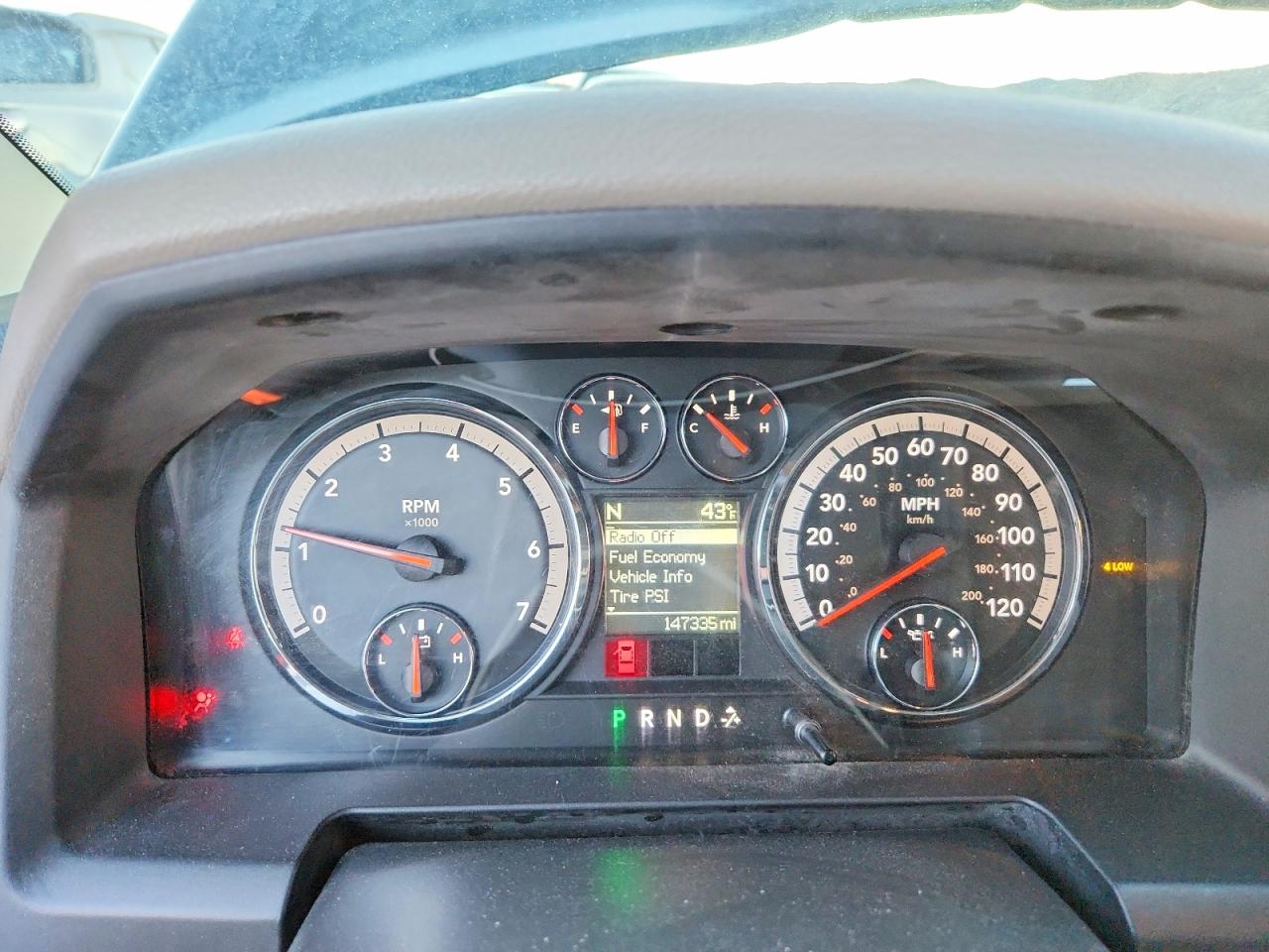 2010 DODGE RAM 1500 photo 9