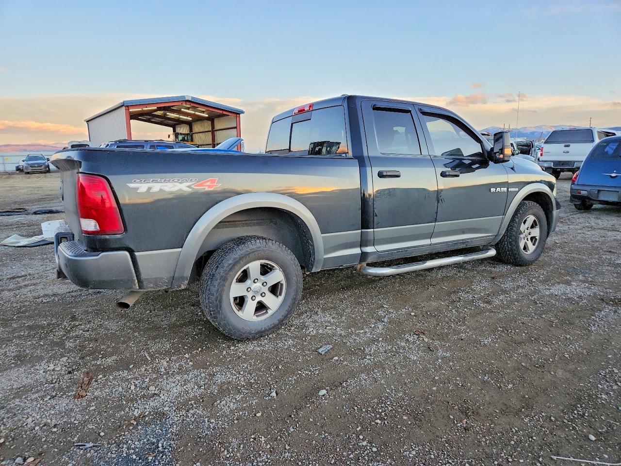 2010 DODGE RAM 1500 photo 3