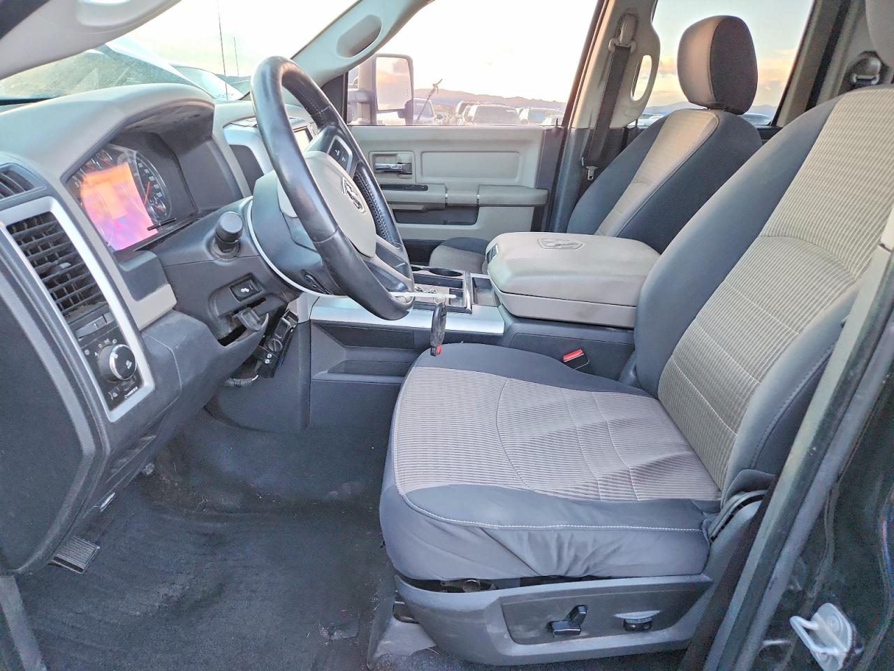 2010 DODGE RAM 1500 photo 7