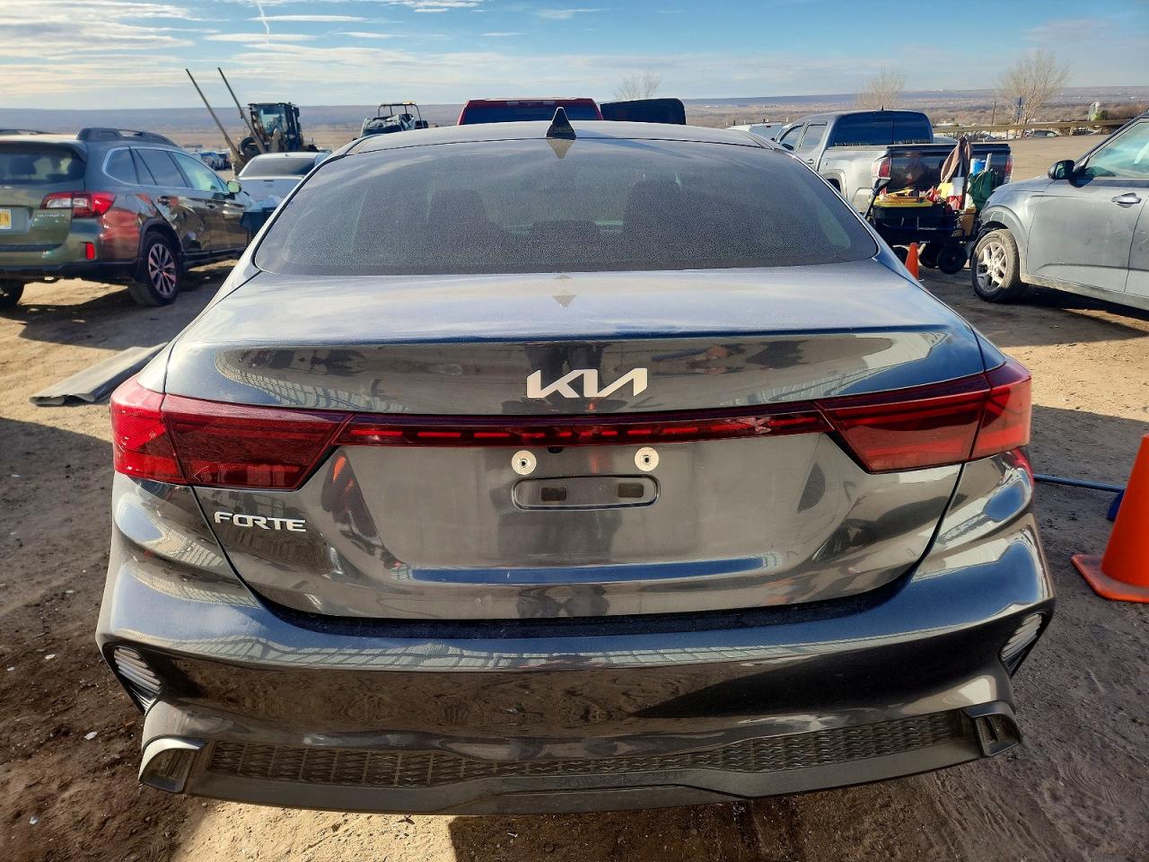 2023 KIA FORTE LX photo 6